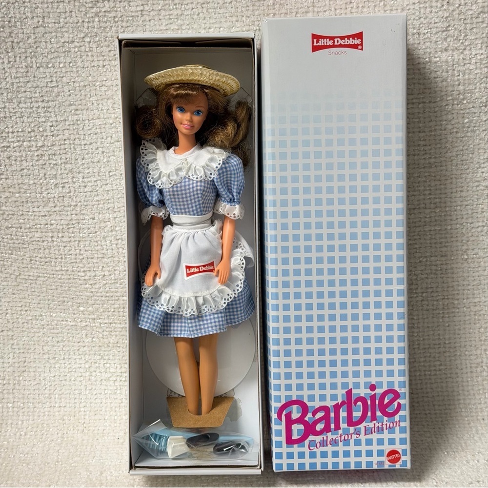 Barbie Little Debbie Snacks - Collector Edition Series 1 1992 Doll